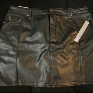 Tinseltown Black Faux Leather Mini Skirt